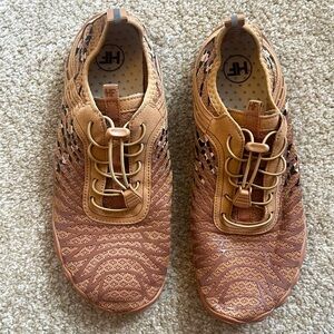 Hike Footwear Barefoot Shoes Leopard Print Unisex Size 42
